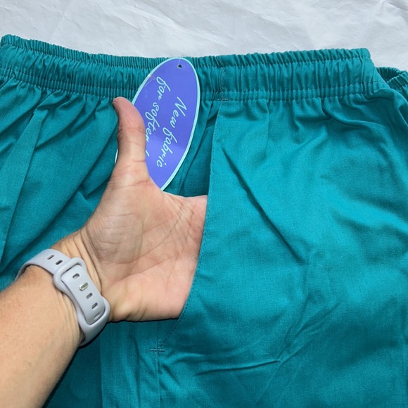 NEW Bundle of 2: Carol’s Scrub Pants - Picture 3 of 5
